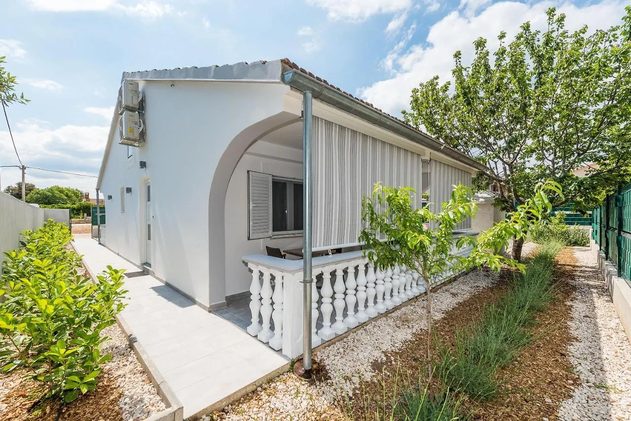 Villa Family Sukosan, Zadar